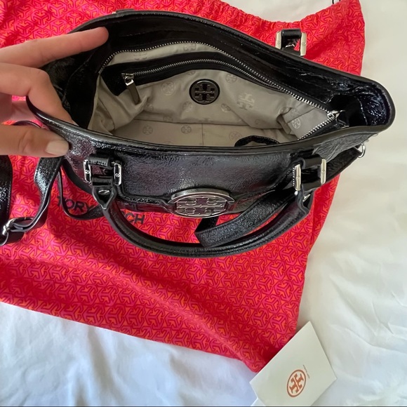 Tory Burch Black Amanda Mini Satchel - Picture 12 of 14